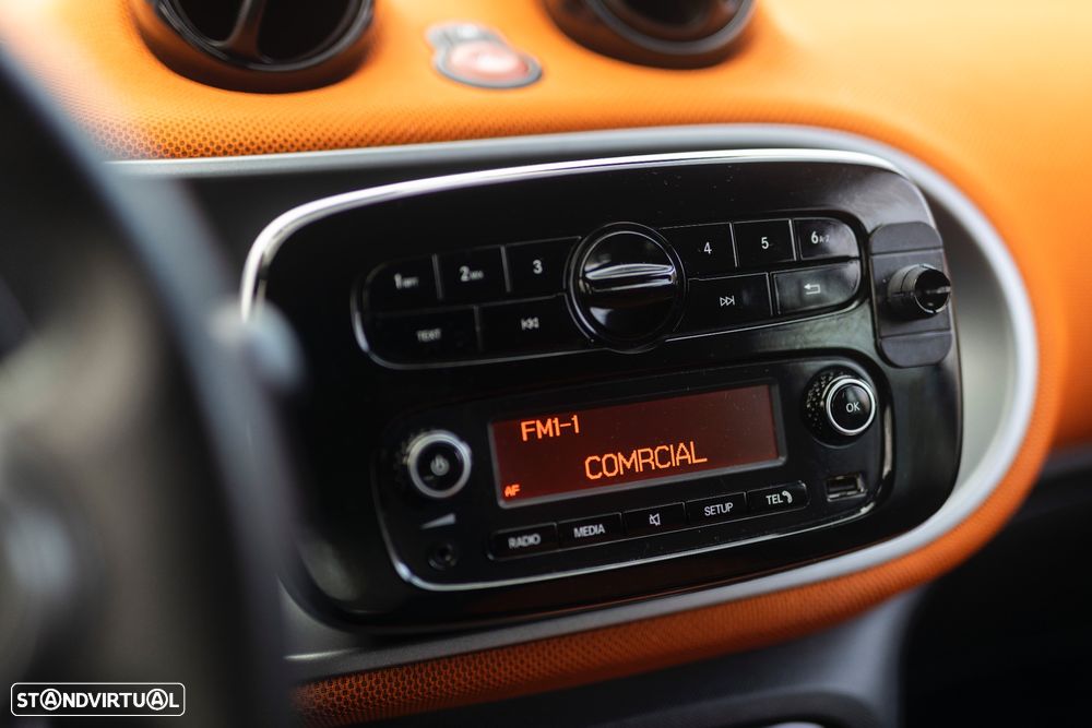 Smart ForTwo Coupé 1.0 mhd Passion 71 Softouch - 14