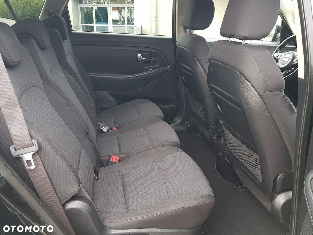 Kia Carens 1.7 CRDi Vision - 15