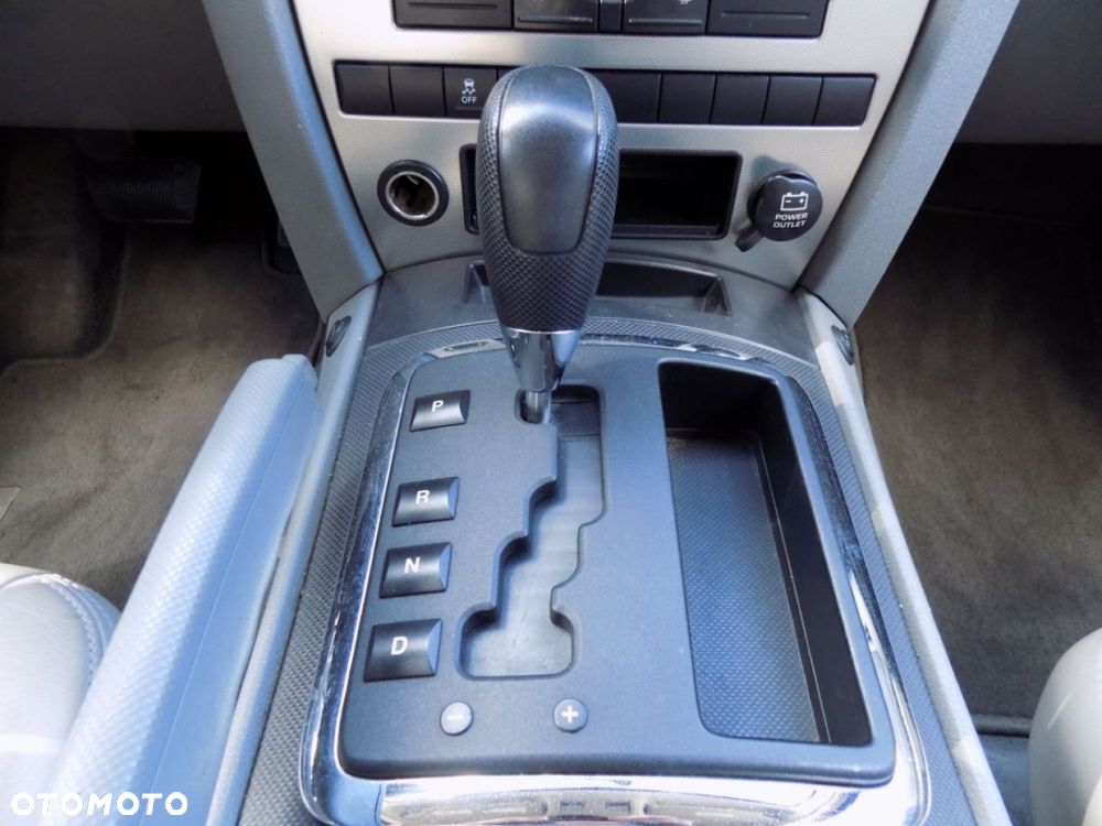 Jeep Grand Cherokee - 11