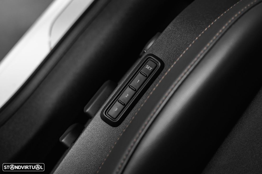 Cupra Formentor 1.4 e-Hybrid DSG VZ - 36