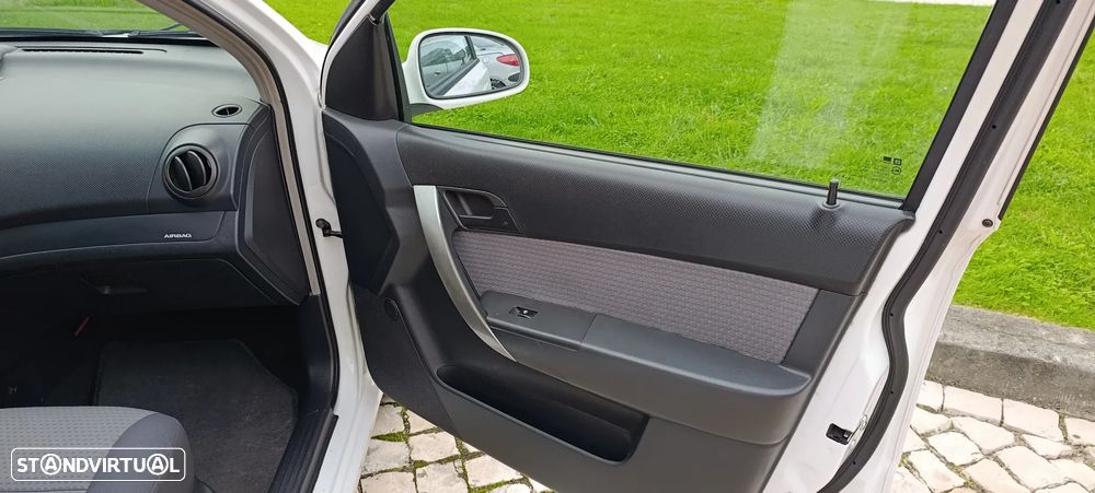 Chevrolet Aveo 1.2 L - 18