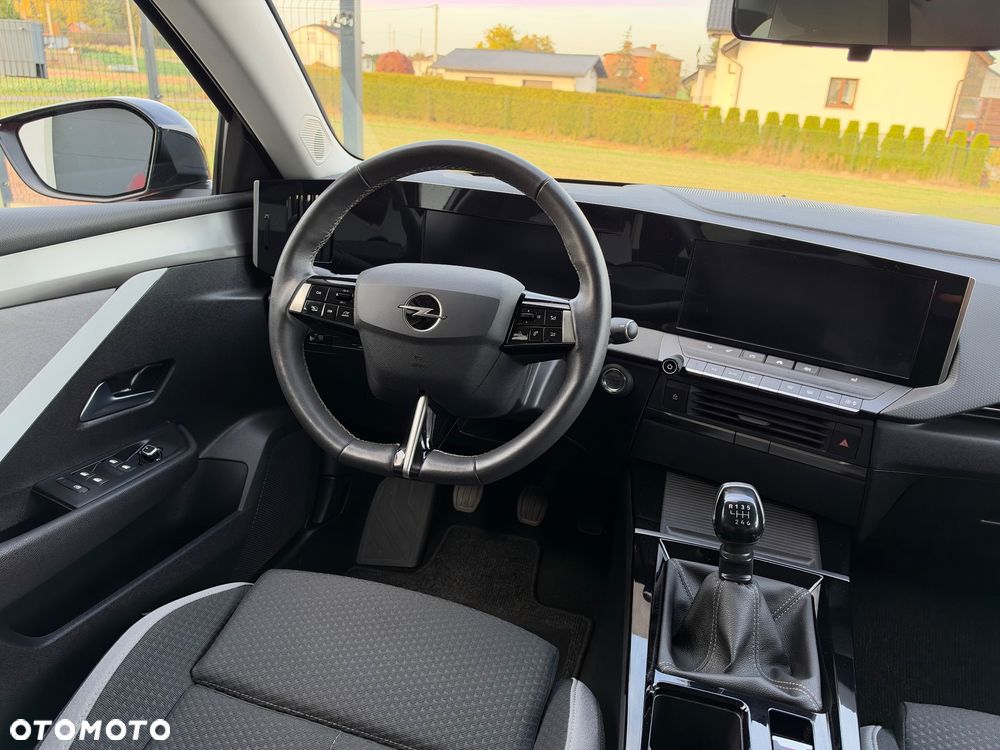 Opel Astra 1.2 Turbo Start/Stop Edition - 27