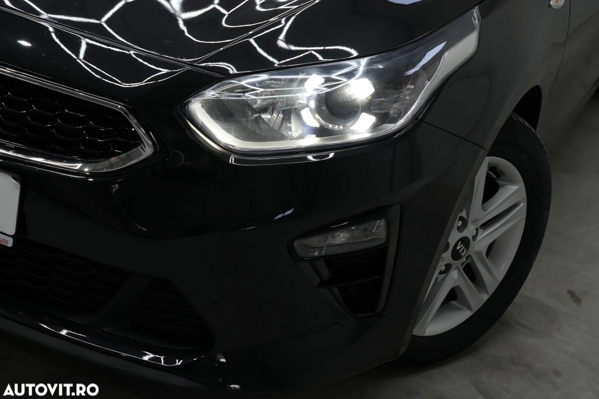 Kia Ceed 1.6 CRDi Eco-Dynamics+ (48V Mild-Hybrid) DCT7 Spirit - 35