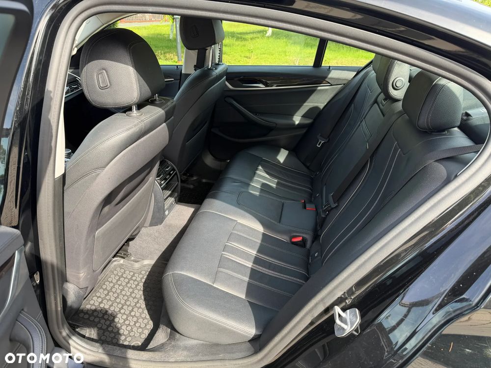 BMW Seria 5 520d xDrive Luxury Line - 8
