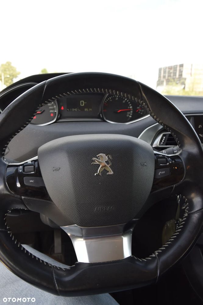 Peugeot 308 - 24
