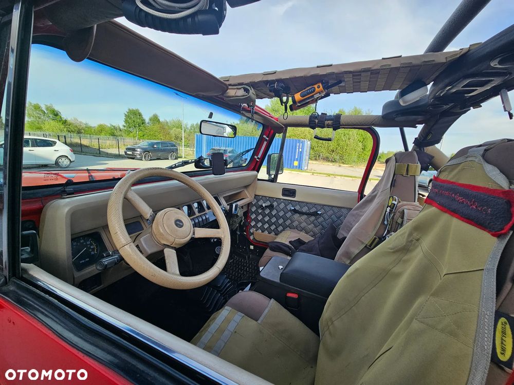 Jeep Wrangler - 20