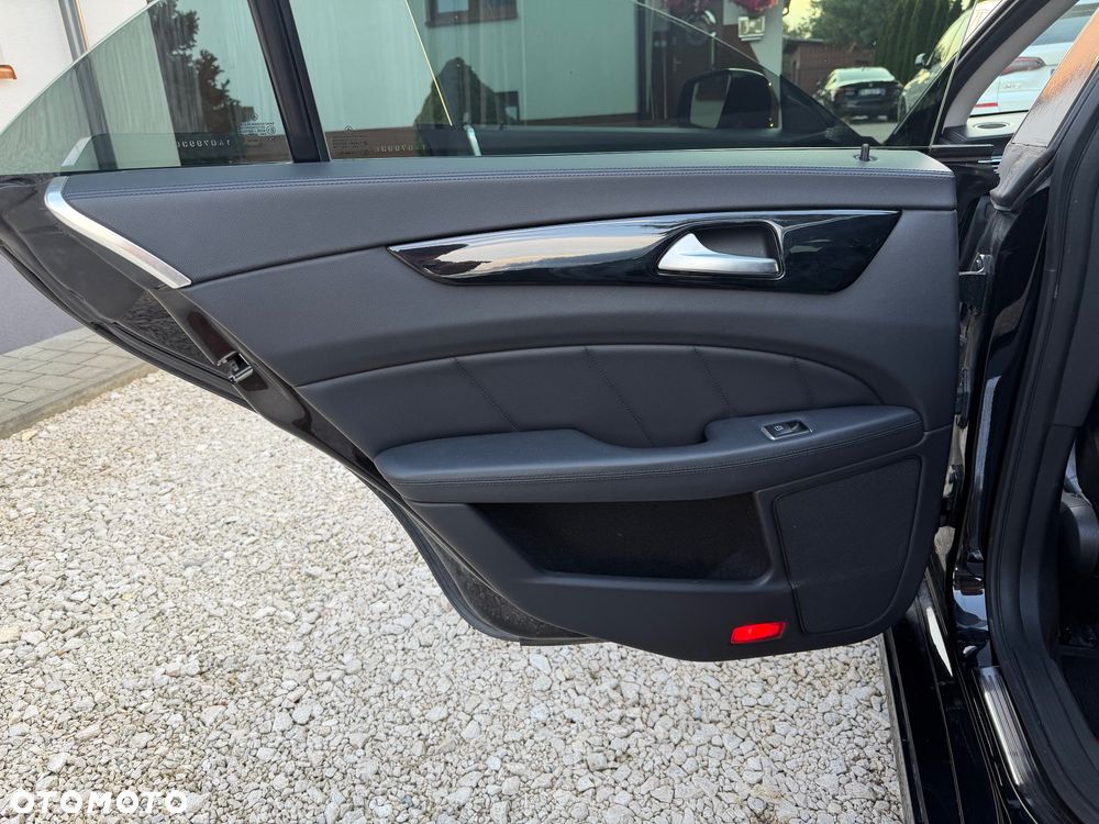 Mercedes-Benz CLS 350 CDI 4Matic 7G-TRONIC - 17