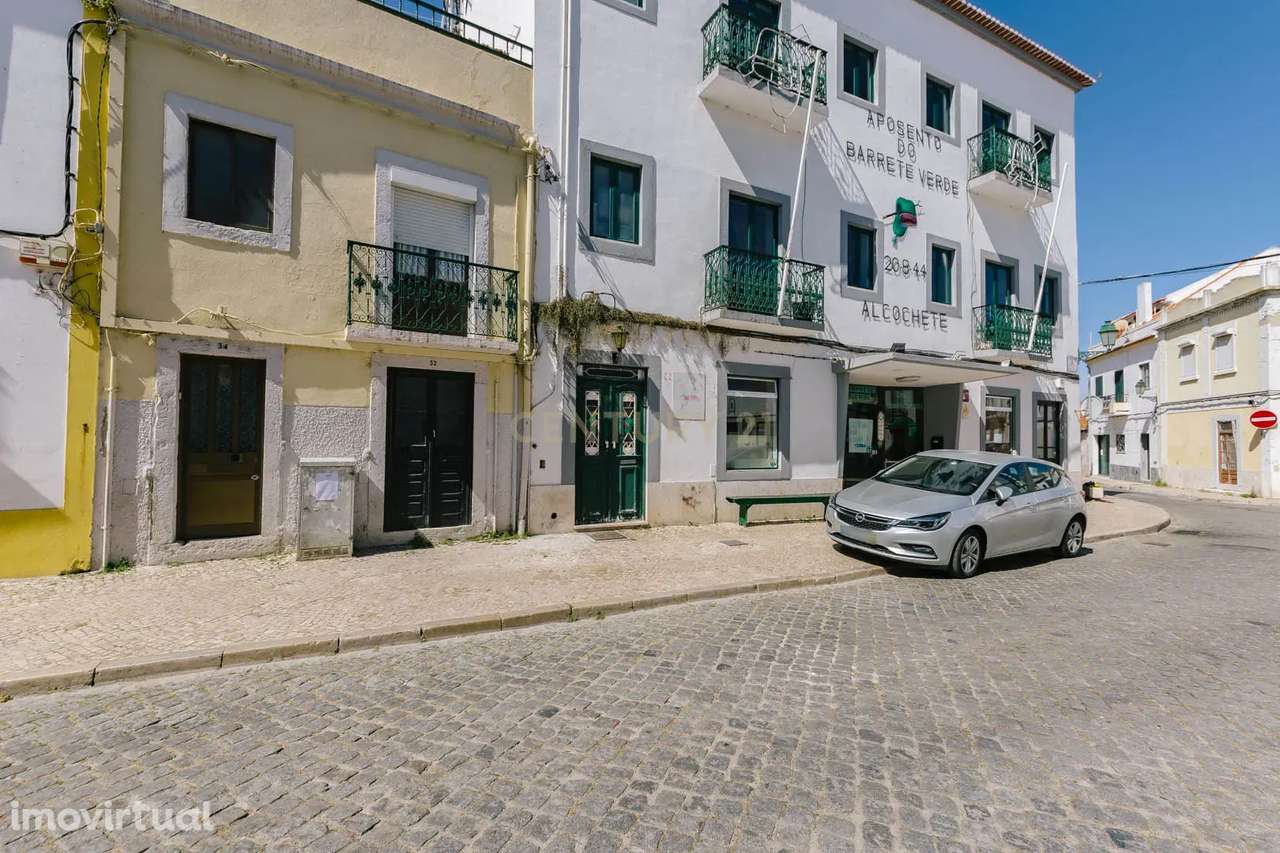Prédio no Centro de Alcochete - Grande imagem: 2/17
