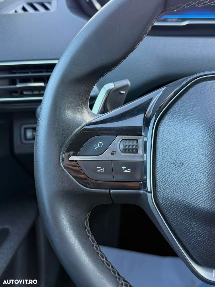 Peugeot 3008 1.6 BlueHDI S&S EAT6 Allure - 25