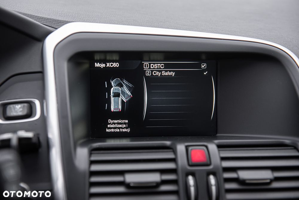 Volvo XC 60 D4 Geartronic Summum - 23