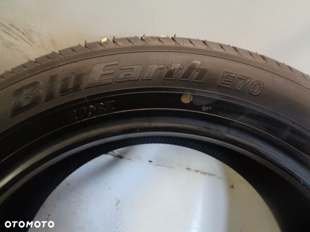 YOKOHAMA BLUEARTH E70 225/55R18 98H - 16