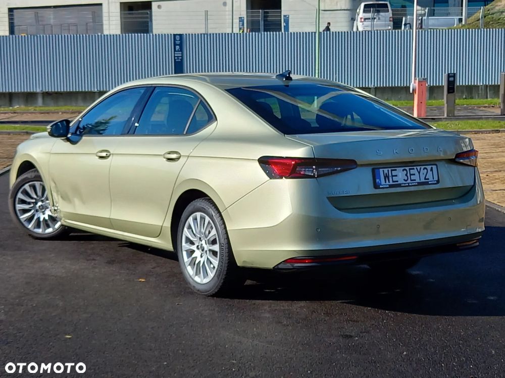 Skoda Superb 1.5 TSI Style DSG - 5