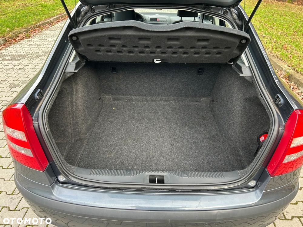 Skoda Octavia 1.6 - 25