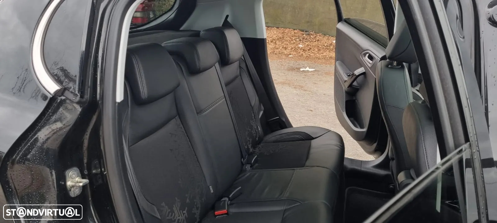 Peugeot 208 e-HDi FAP 115 Stop&Start Intuitive - 23