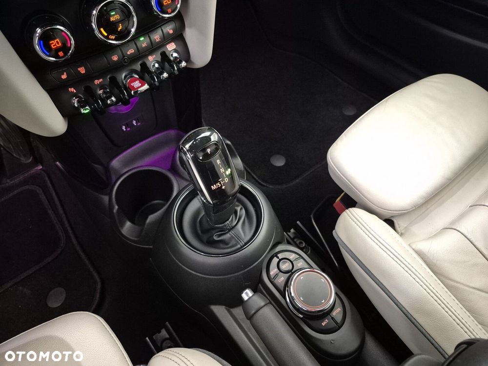 MINI Cooper - 17