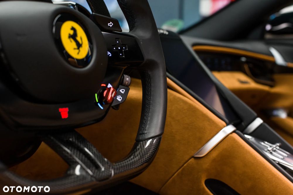 Ferrari Roma Spider - 29