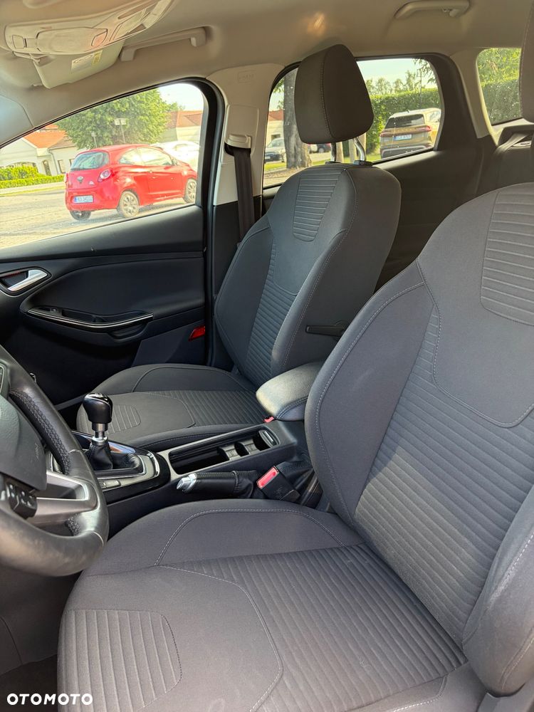 Ford Focus 1.0 EcoBoost STart-Stopp-System TITANIUM - 26