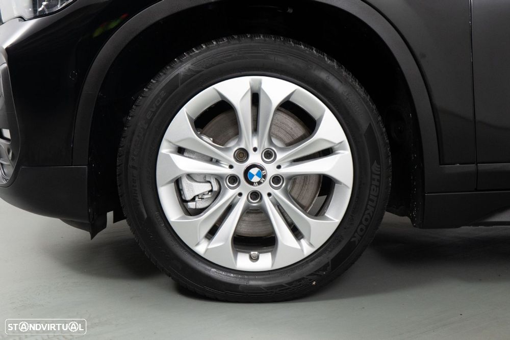 BMW X1 25 e xDrive Corporate Edition - 19