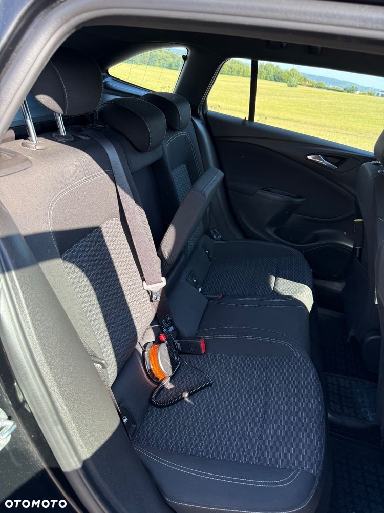 Opel Astra 1.6 D (CDTI DPF) Edition - 9