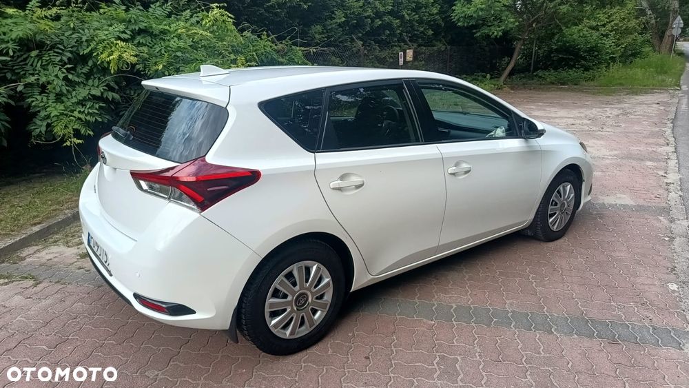 Toyota Auris 1.33 VVT-i Premium - 3
