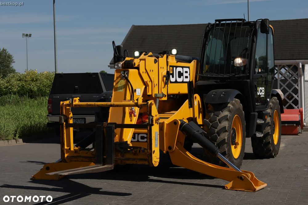 JCB 540-180 - 10