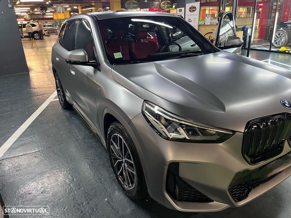 BMW iX1 xDrive30 Pack Desportivo M - 4