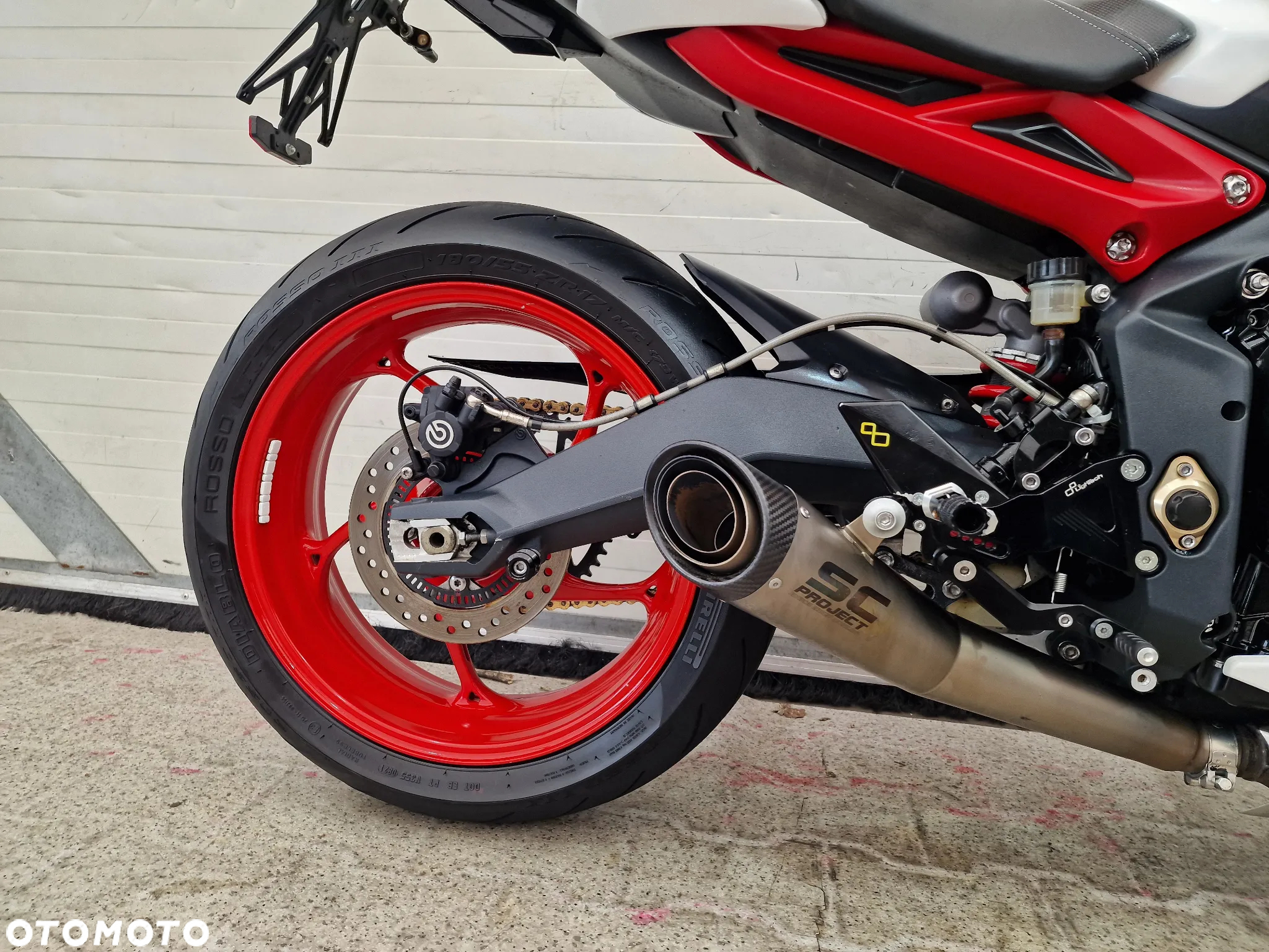 Triumph Street Triple - 25