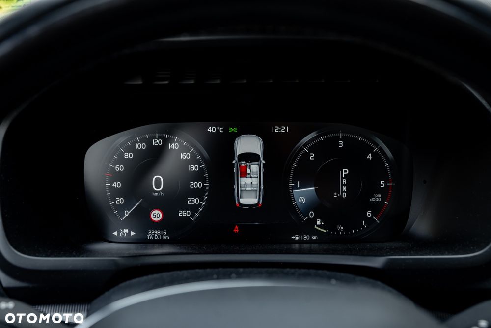Volvo XC 90 - 33