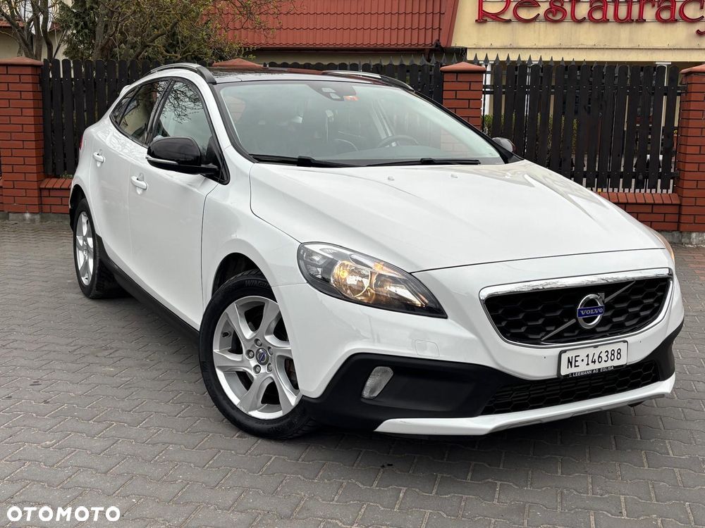 Volvo V40 D3 Ocean Race - 1