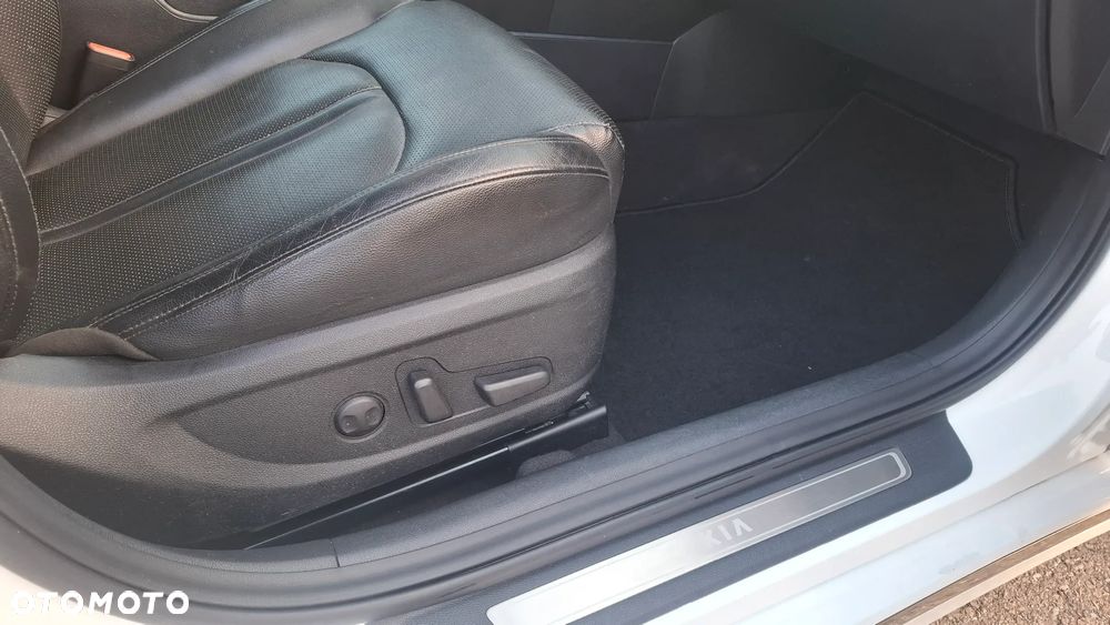 Kia Optima - 18