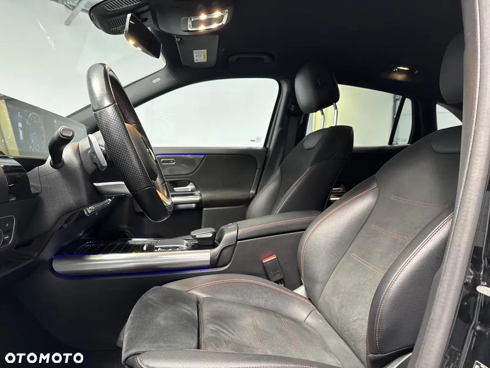 Mercedes-Benz GLA 200 AMG Line - 12