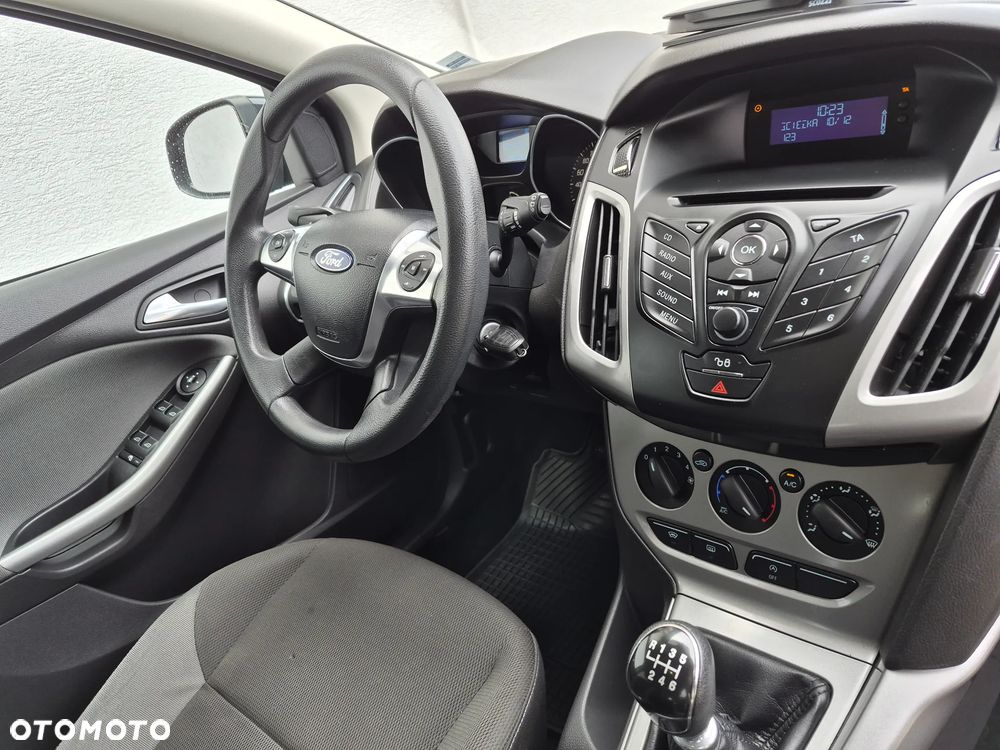 Ford Focus 1.6 TDCi DPF Champions Edition - 12