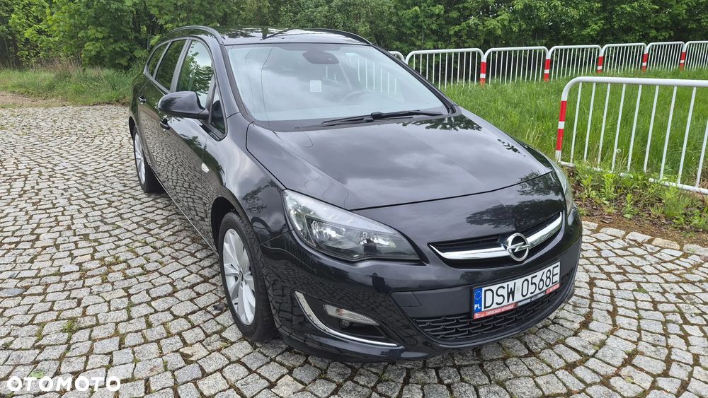 Opel Astra 1.4 T Cosmo - 1