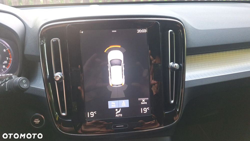Volvo XC 40 T4 Geartronic Momentum - 23