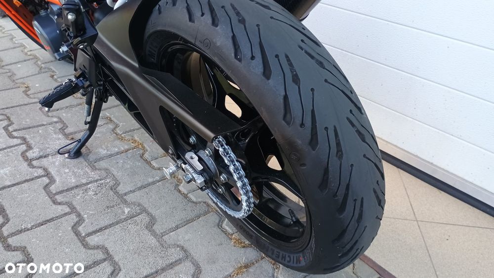 KTM RC 125 - 19