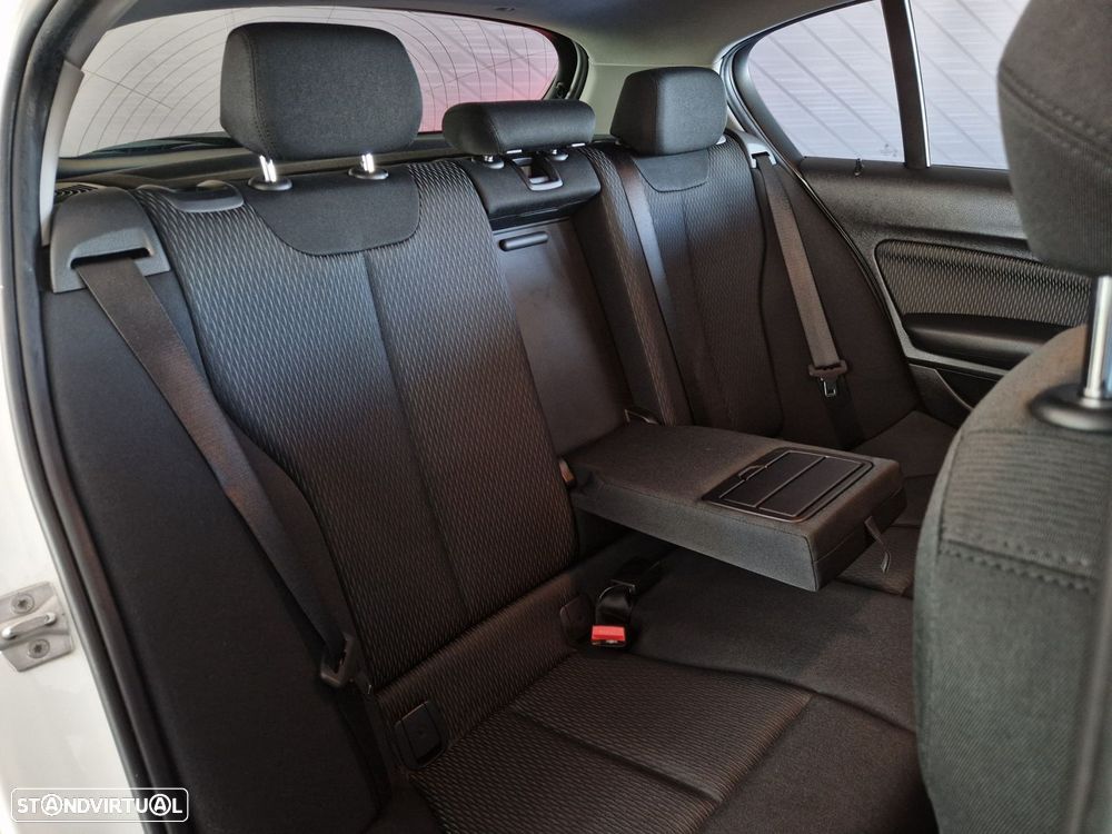 BMW 116 d EDynamics Advantage - 19