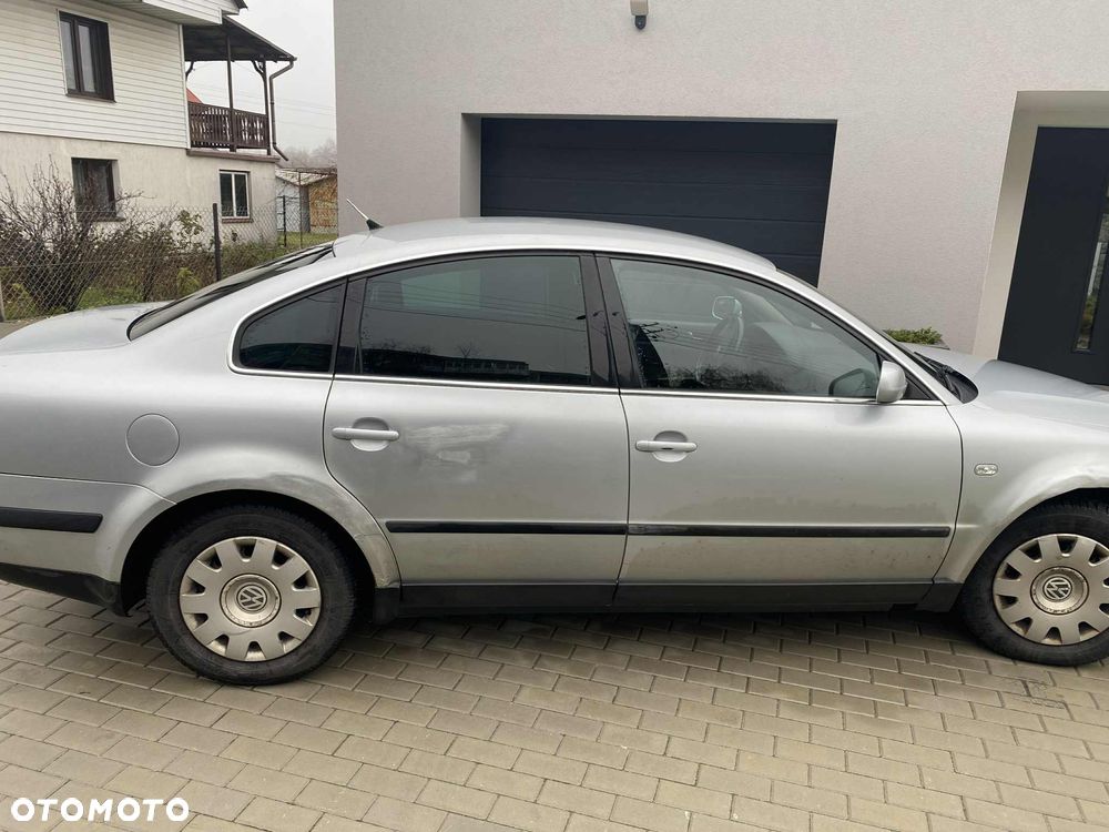 Volkswagen Passat 1.9 TDI - 10