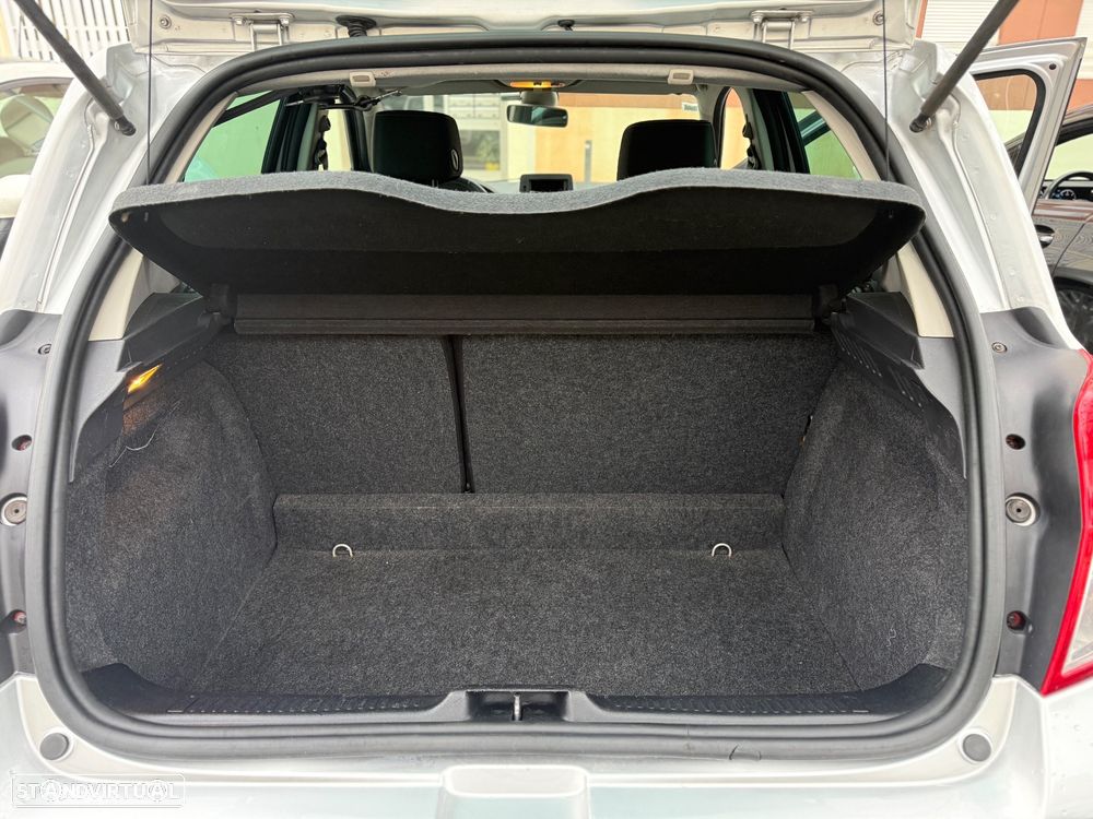 Renault Clio 1.2 16V Confort 130g - 9