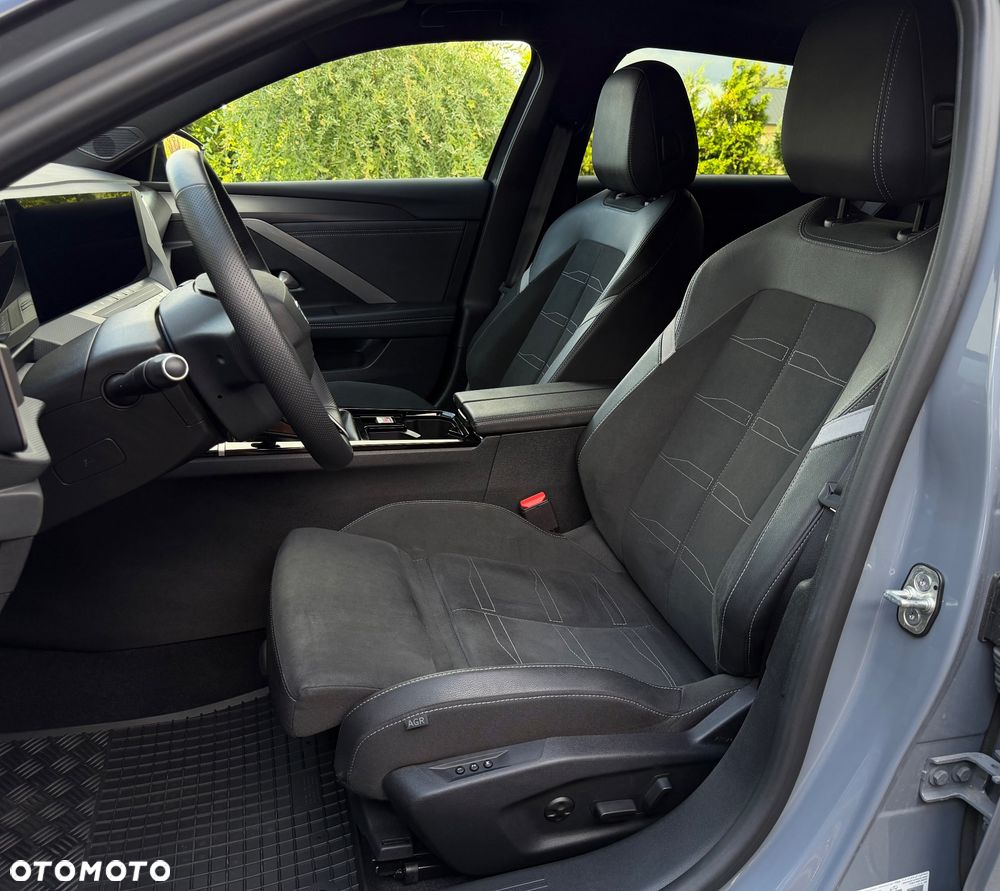 Opel Astra 1.2 T GS Line S&S - 14
