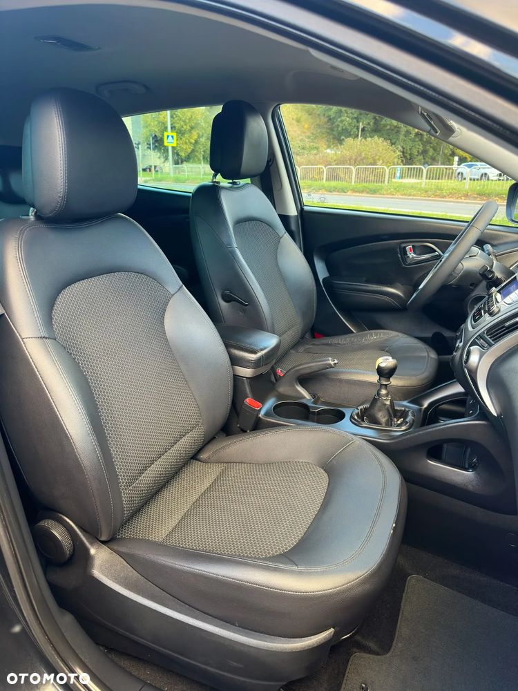 Hyundai ix35 1.7 CRDi Premium 2WD - 16