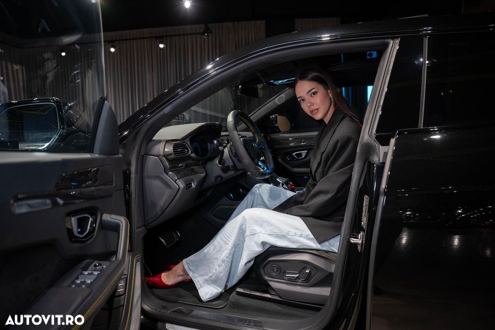 Lamborghini URUS - 24