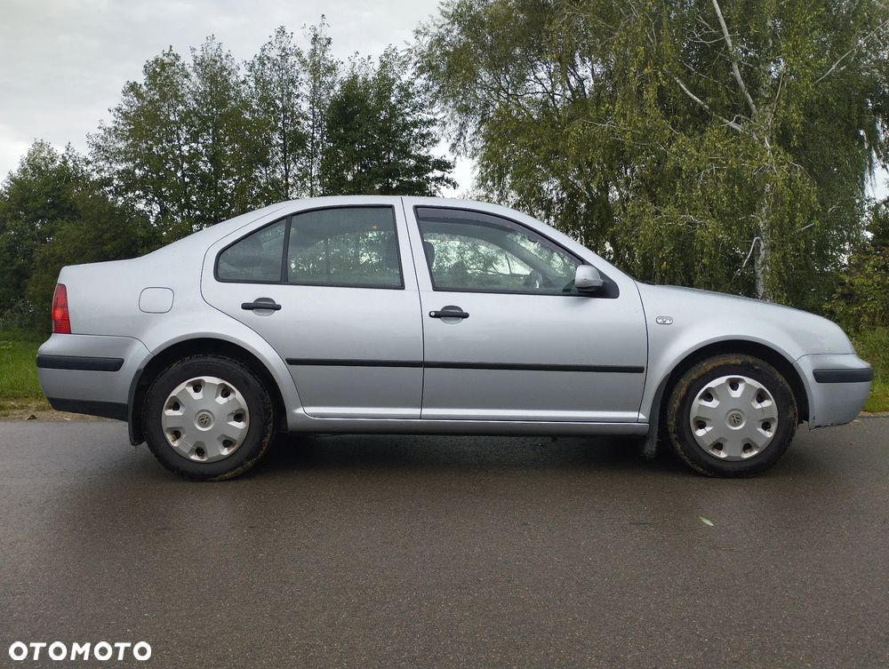 Volkswagen Bora 1.6 - 1