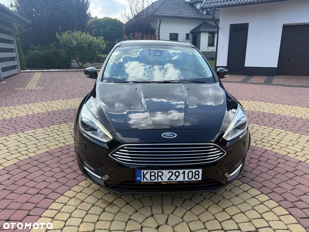 Ford Focus 1.0 EcoBoost Titanium - 4