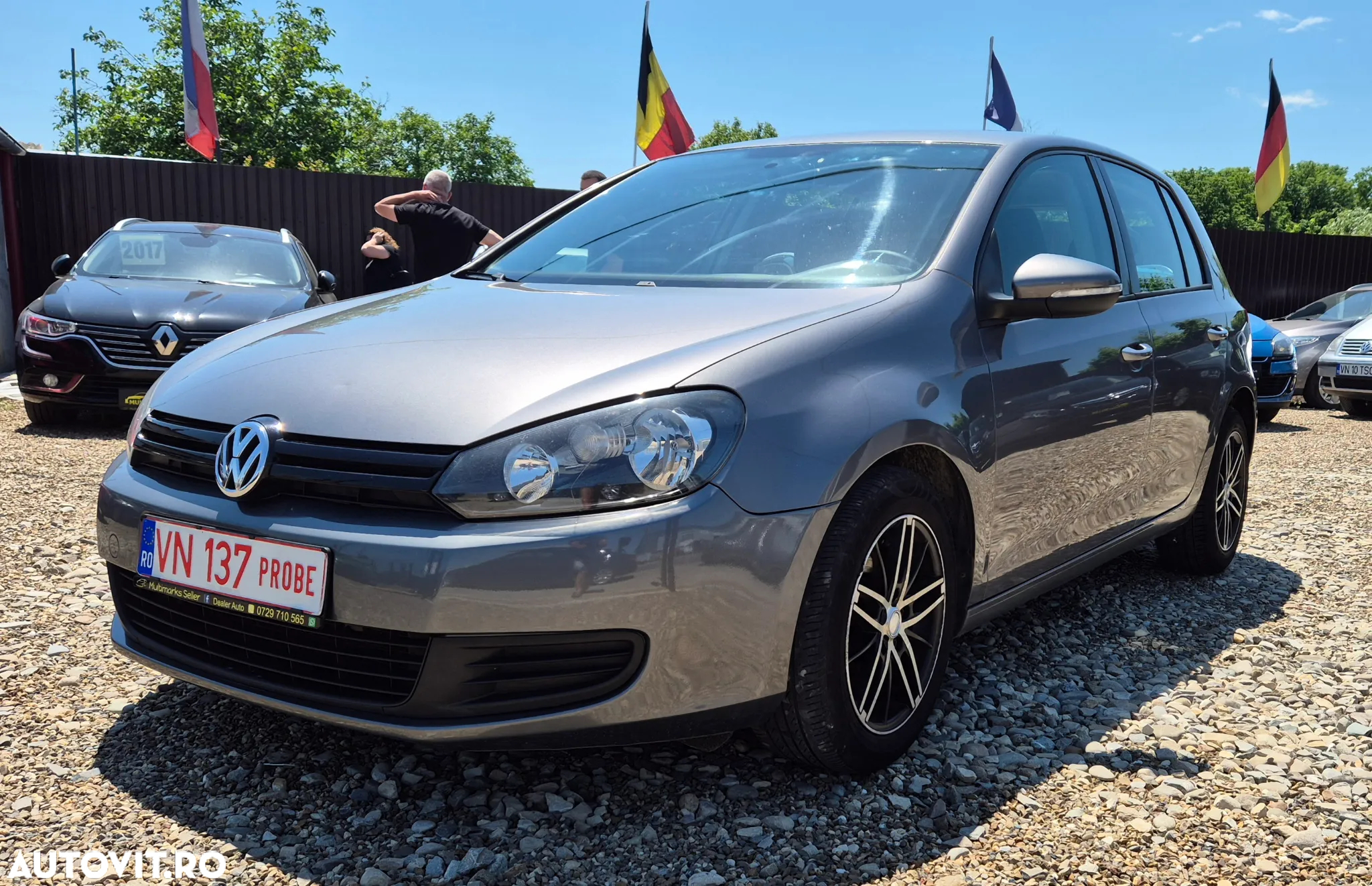 Volkswagen Golf 1.6 TDI BlueMotion Technology Comfortline - 2