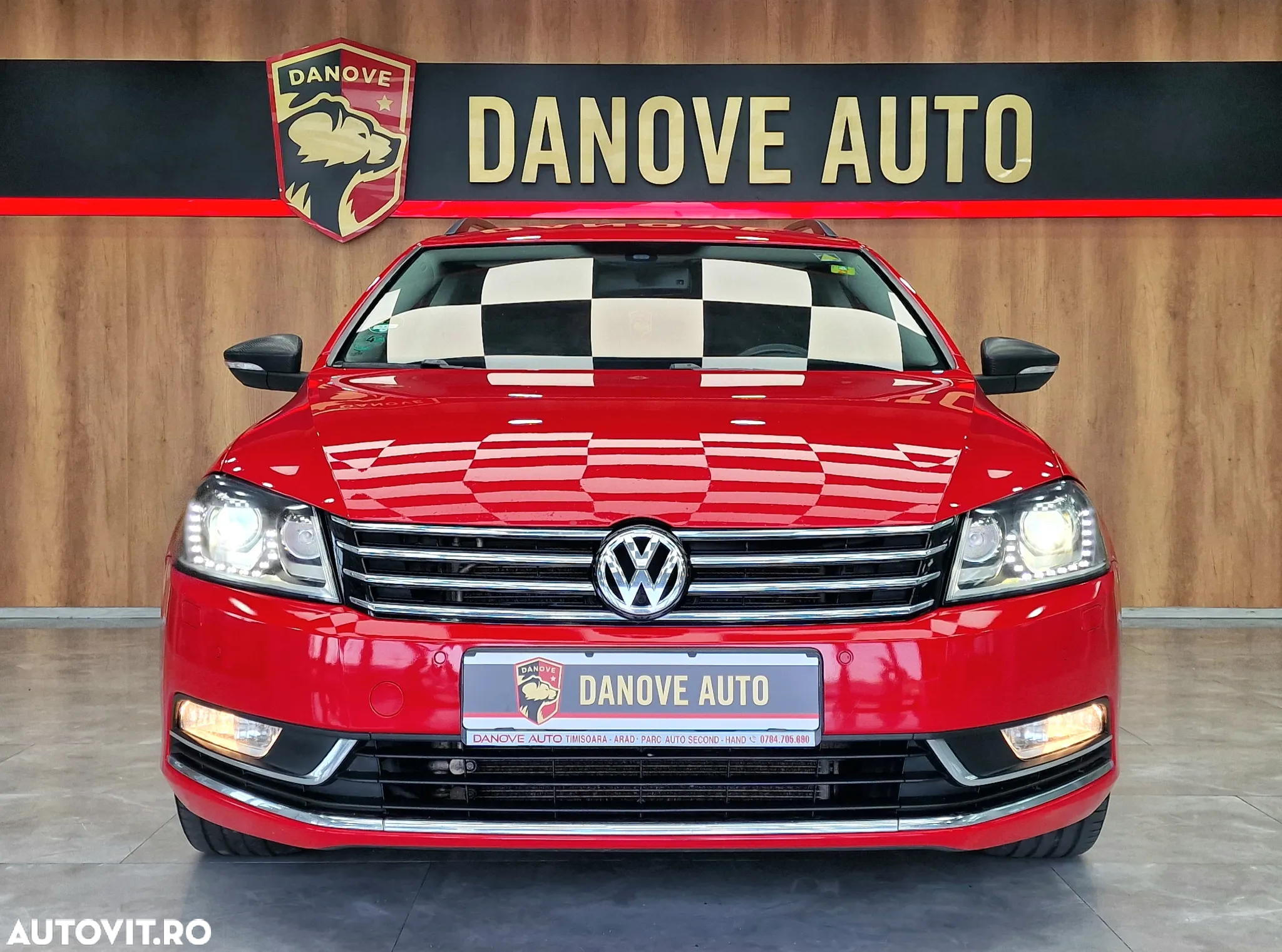 Volkswagen Passat - 2