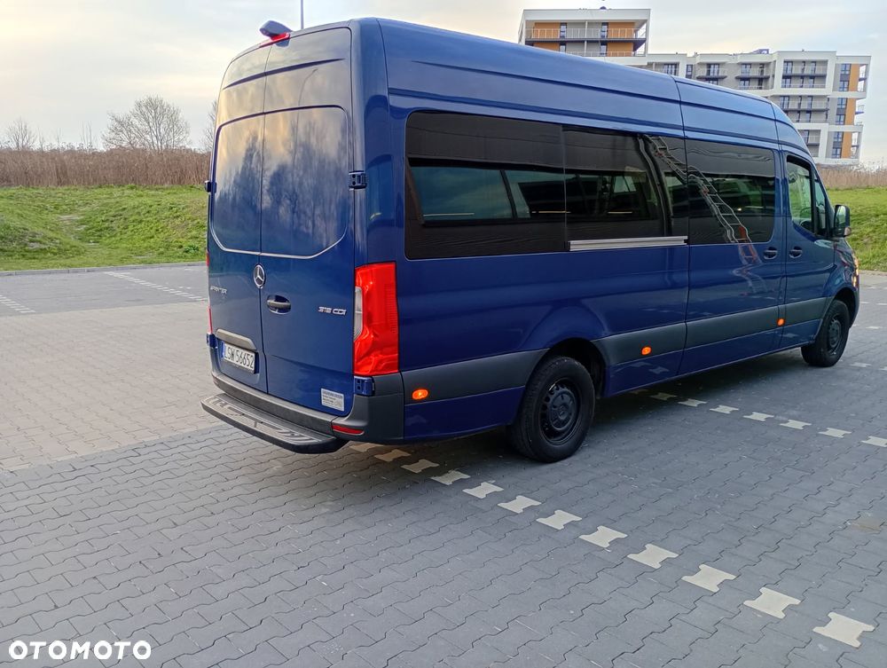 Mercedes-Benz Sprinter 907.223 - 4