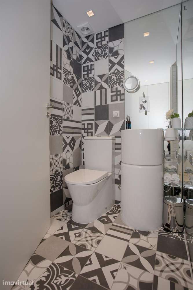 Apartamento com 1 quartos - localizado em Cedofeita Porto - Grande imagem: 3/30