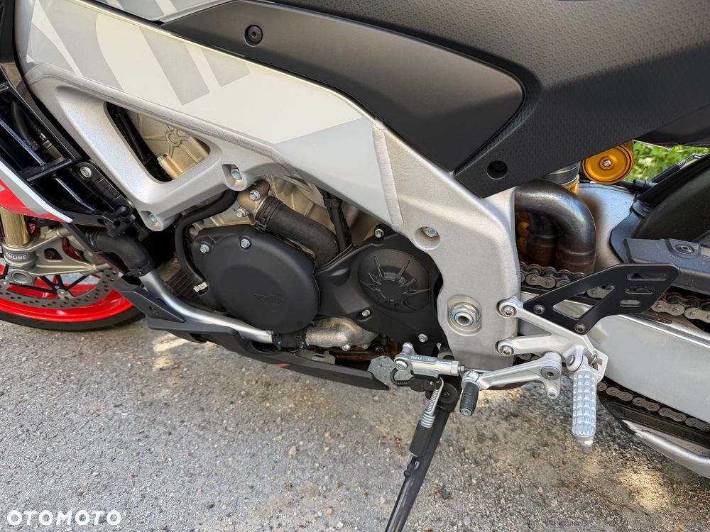 Aprilia Tuono - 4