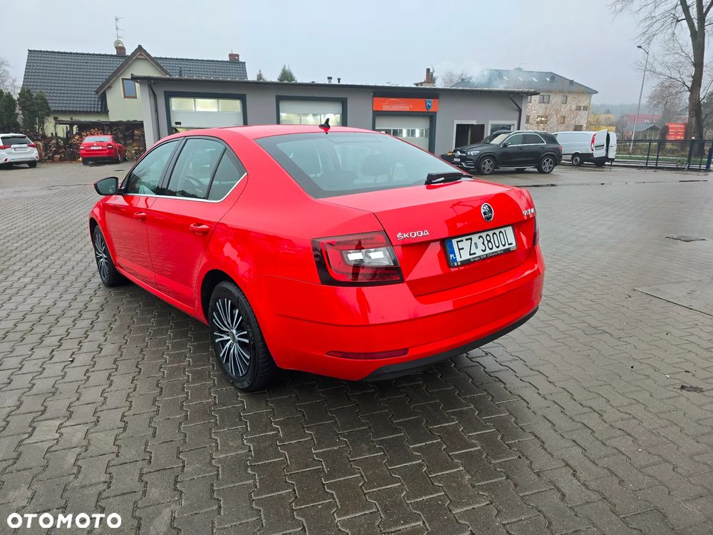 Skoda Octavia 2.0 TDI SCR Style DSG - 8