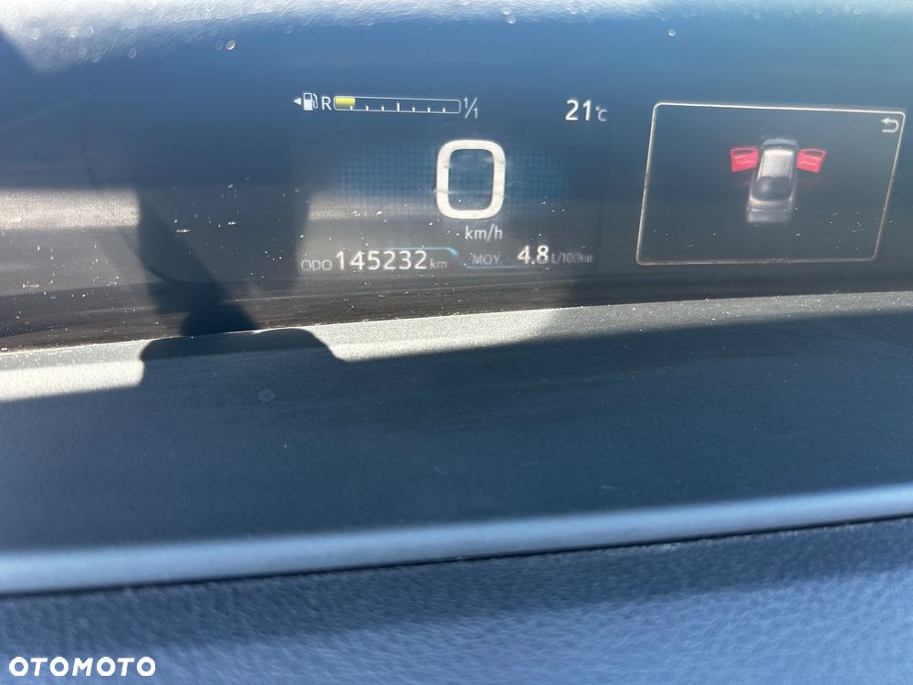 Toyota Prius Hybrid - 20